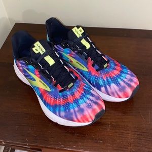 Brooks Launch 8 Womens Sneaker Size 9